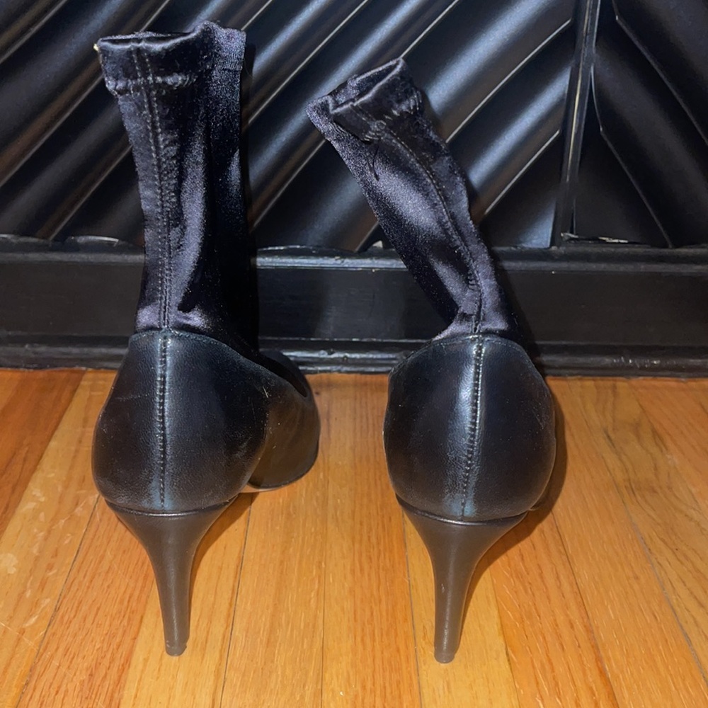 Boots - Picture 3 of 4